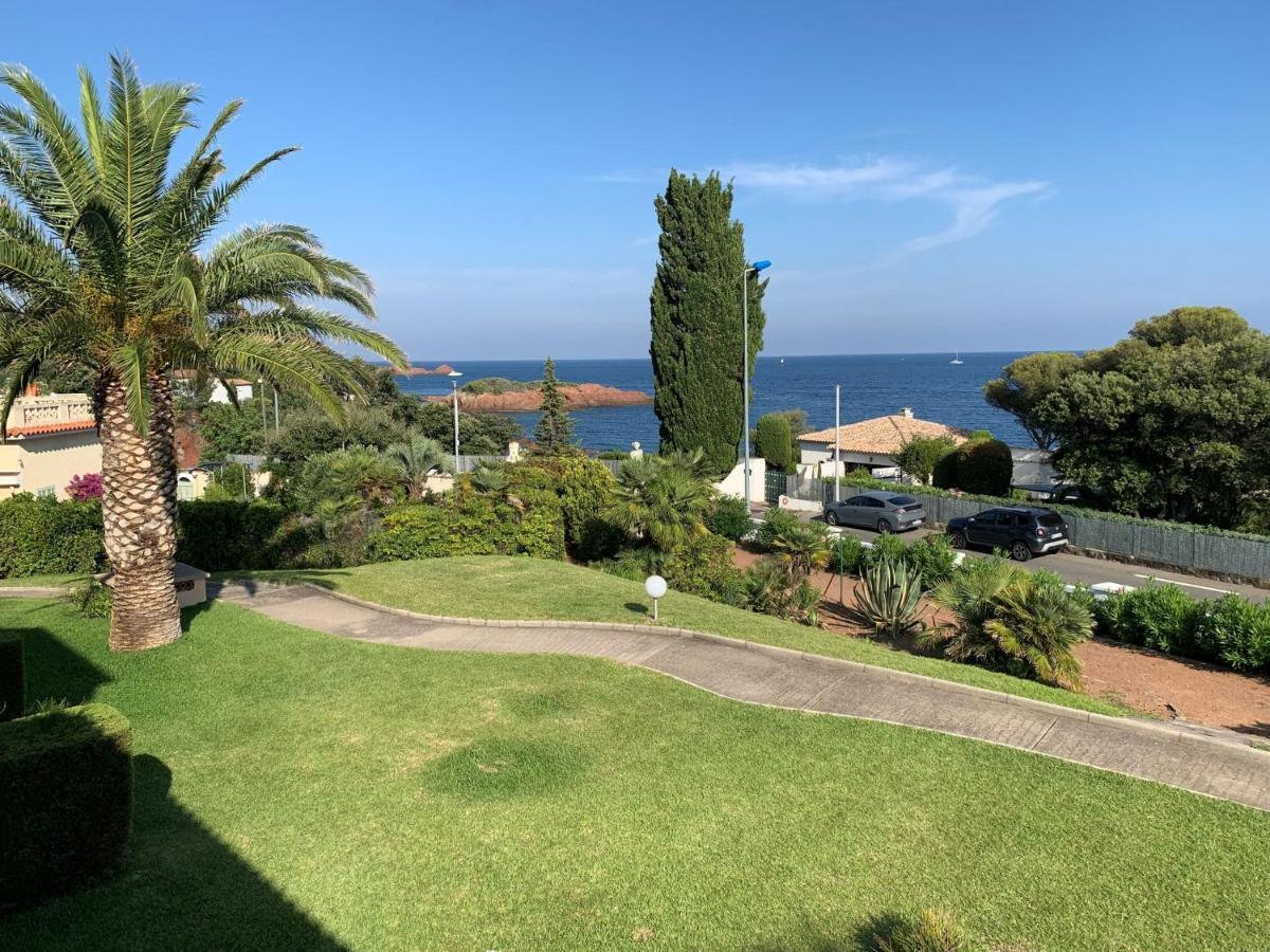 Appartement Vue Mer Domaine Arbore Saint-Raphaël Extérieur photo